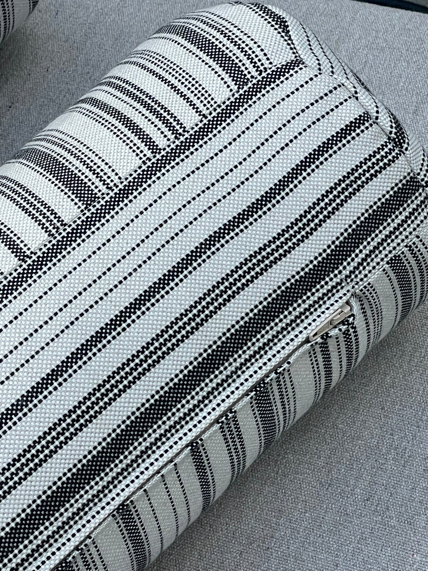 Rolkussentjes grey stripe